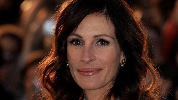 ممثلة أمريكية تنال لقب أجمل إمرأة بالعالم للمرة الخامسة